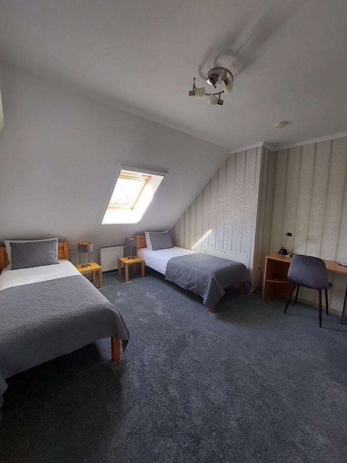 Asmonienes Sveciu Namai "Senoji Mokyklele" Hotel Smalininkai Buitenkant foto