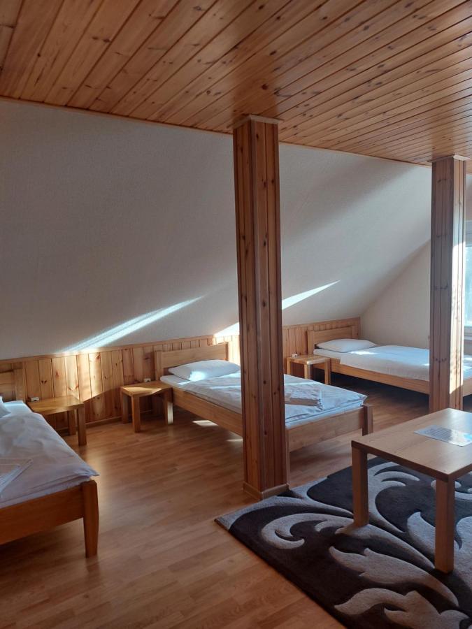 Asmonienes Sveciu Namai "Senoji Mokyklele" Hotel Smalininkai Buitenkant foto