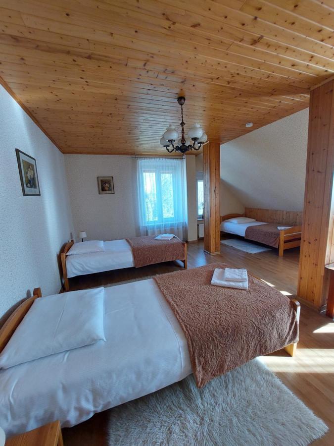 Asmonienes Sveciu Namai "Senoji Mokyklele" Hotel Smalininkai Buitenkant foto