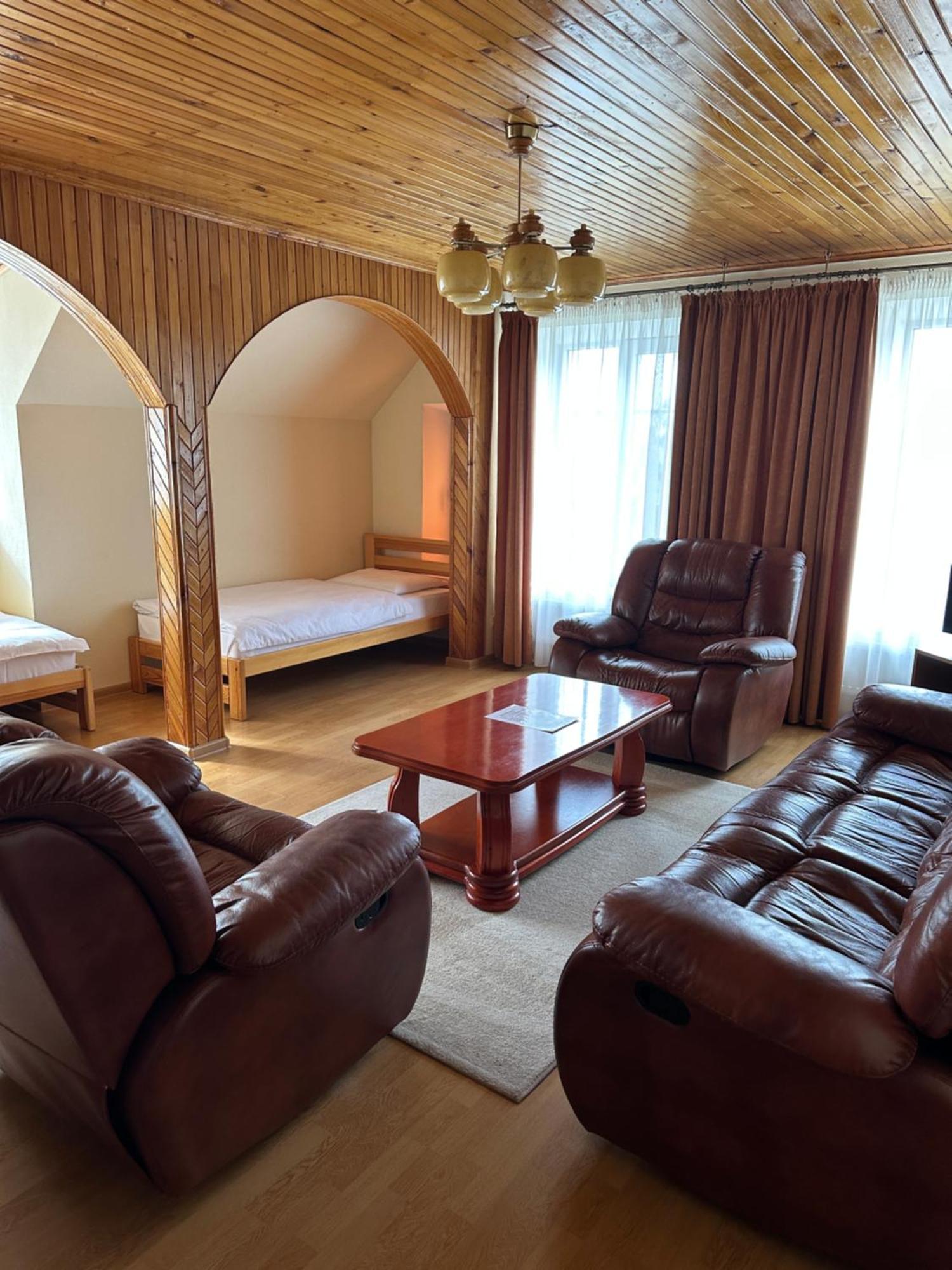 Asmonienes Sveciu Namai "Senoji Mokyklele" Hotel Smalininkai Buitenkant foto
