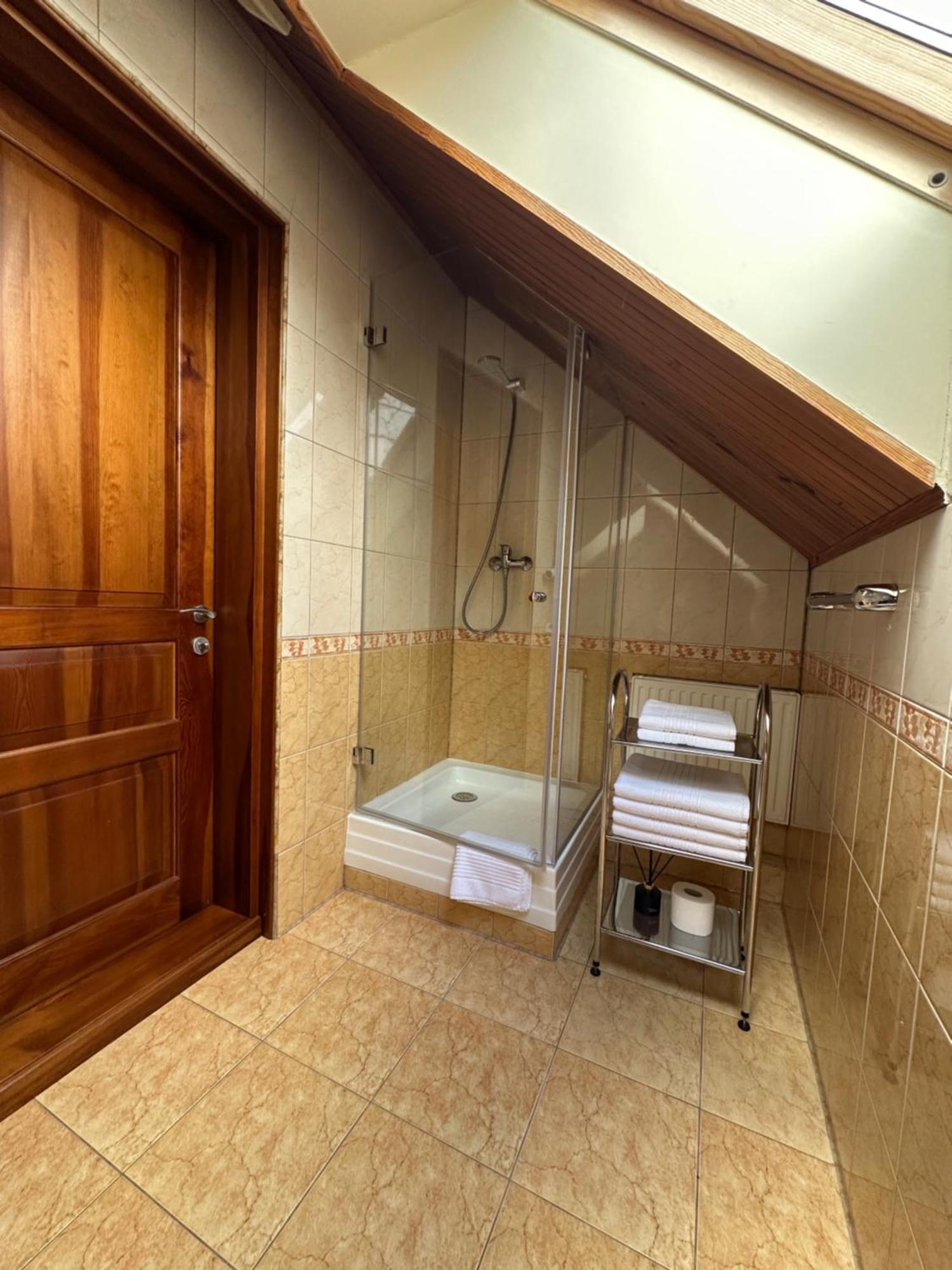 Asmonienes Sveciu Namai "Senoji Mokyklele" Hotel Smalininkai Buitenkant foto